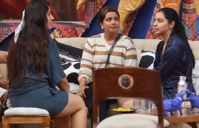 बिग बॉस 19 में मच गया हंगामा: कैप्टेंसी से हटाई गई कुनिका, नीलम की भावुकता और तान्या-जीशान की बहस