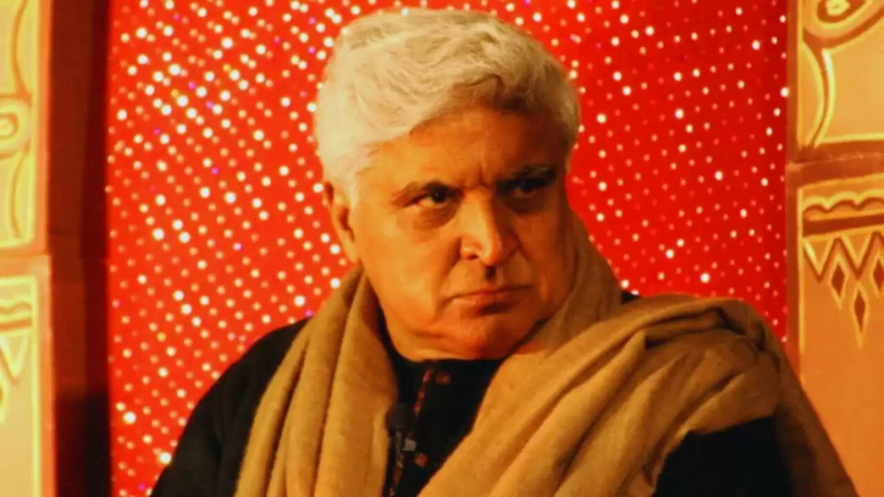 जावेद अख्तर ने जयपुर लिटरेचर फेस्टिवल में साझा किए विचार: भाषा, धर्मनिरपेक्षता और सिनेमा पर चर्चा