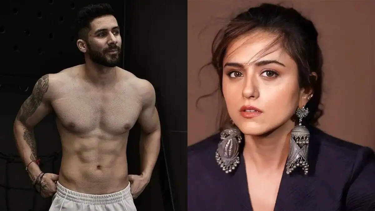 रिद्धि डोगरा और सिवेट का वायरल वीडियो: बाथरूम में रोमांस की चर्चा