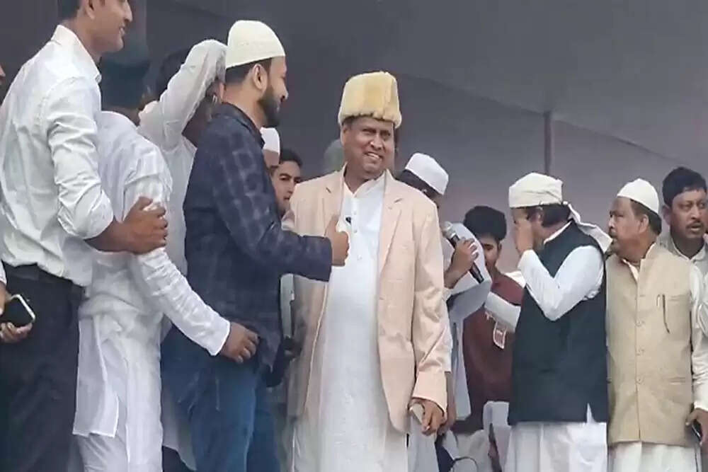 मुर्शिदाबाद में तृणमूल विधायक के बेटे की गिरफ्तारी, विवाद बढ़ा