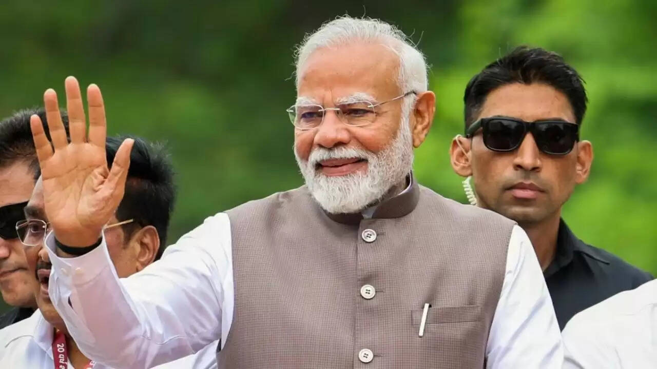 प्रधानमंत्री मोदी की पूर्वोत्तर यात्रा: मिजोरम, मणिपुर और असम में विकास की नई शुरुआत