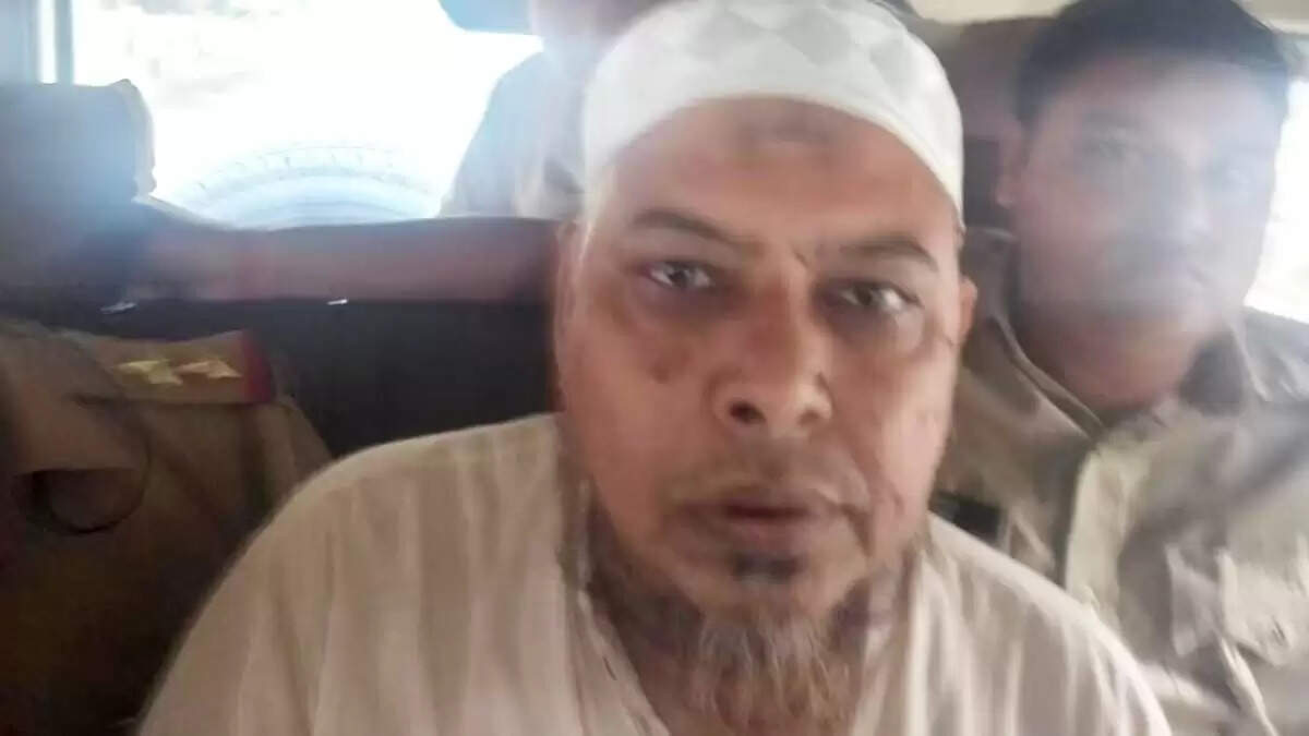 आगरा धर्मांतरण मामले में खुलासे: सोशल मीडिया के जरिए युवाओं को फंसाने की रणनीति