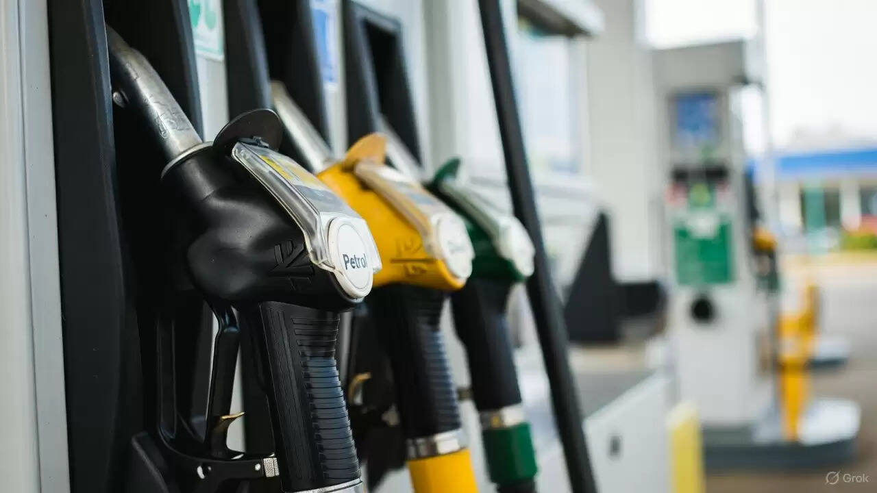 आज के पेट्रोल और डीजल के रेट: जानें अपने शहर में कीमतें