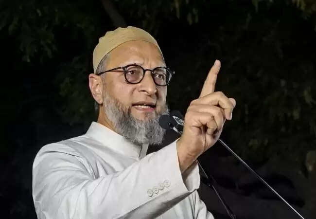 ओवैसी ने पीएम मोदी के स्वतंत्रता दिवस भाषण पर उठाए सवाल