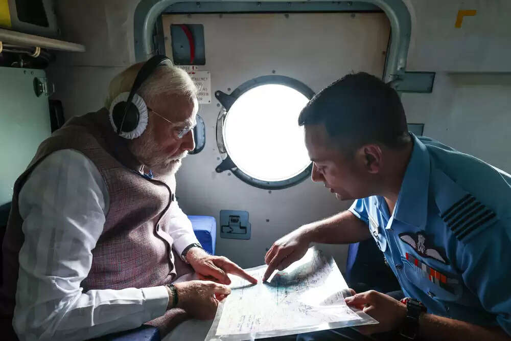 प्रधानमंत्री मोदी का हिमाचल प्रदेश दौरा: बाढ़ प्रभावित क्षेत्रों के लिए राहत पैकेज की घोषणा