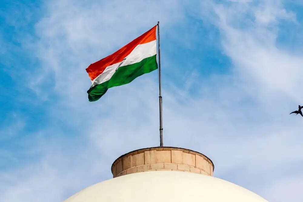 कतर में फंसे भारतीय नागरिकों के लिए सरकार की एडवाइजरी, ऊर्जा संकट की चेतावनी