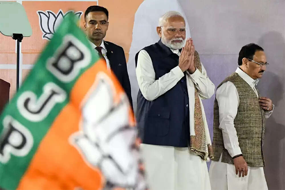 भारत में सरकार और सत्तारूढ़ दल के बीच का अंतर: एक गंभीर चिंता