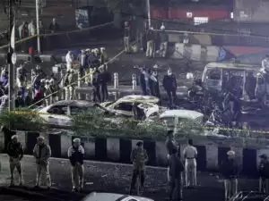 दिल्ली मेट्रो धमाके की जांच में नया मोड़: कार डीलर हिरासत में