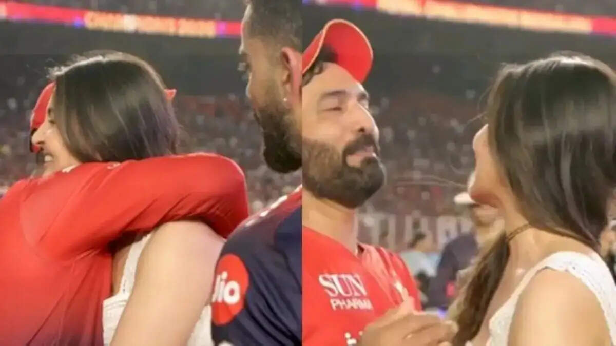 RCB की IPL 2026 जीत पर अनुष्का और दिनेश कार्तिक का हग, विराट कोहली की प्रतिक्रिया बनी चर्चा का विषय