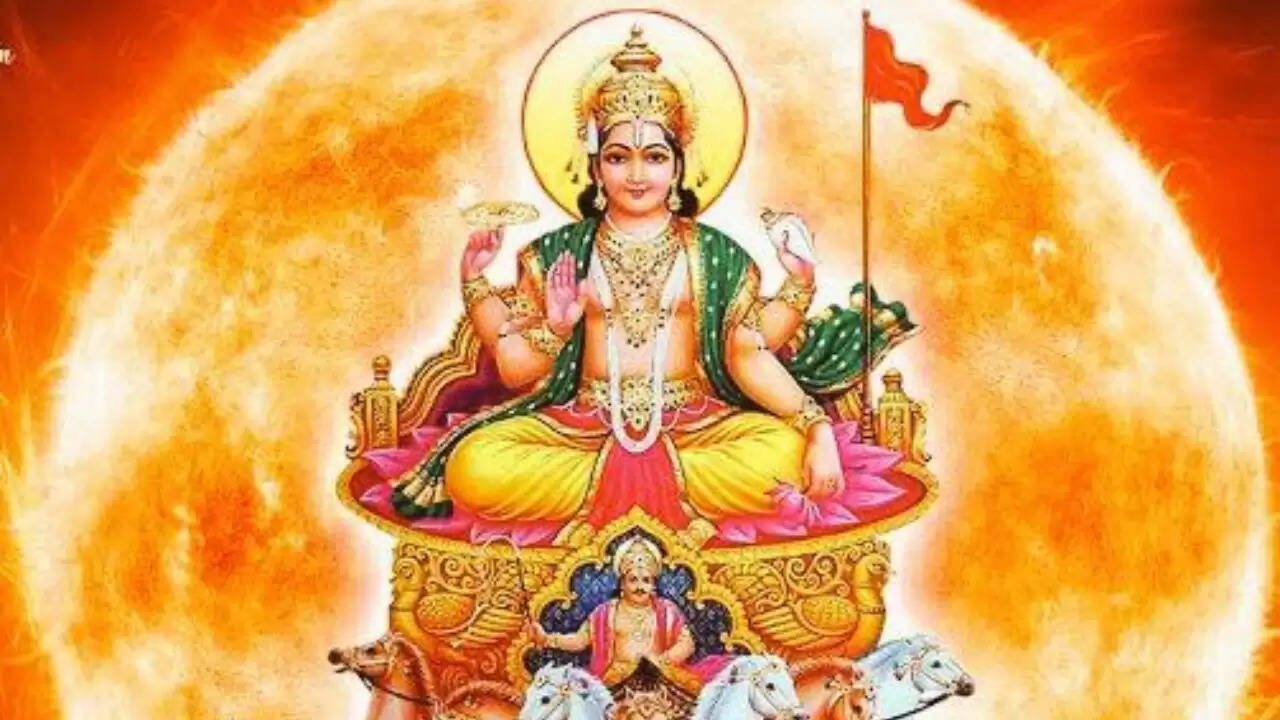मकर संक्रांति 2026: सूर्य देव की पूजा और विशेष उपाय