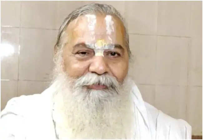 राम मंदिर दान विवाद पर महंत कमल नयन दास की तीखी प्रतिक्रिया