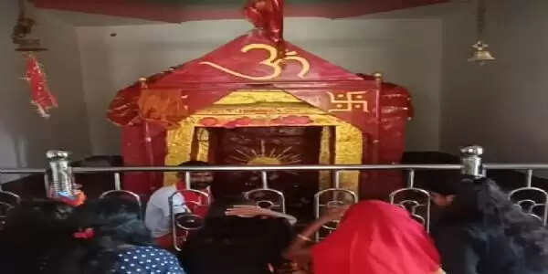 आस्था का केंद्र है महाभारत कालीन भवानी मठ मंदिर, नवरात्र में होती है विशेष पूजा