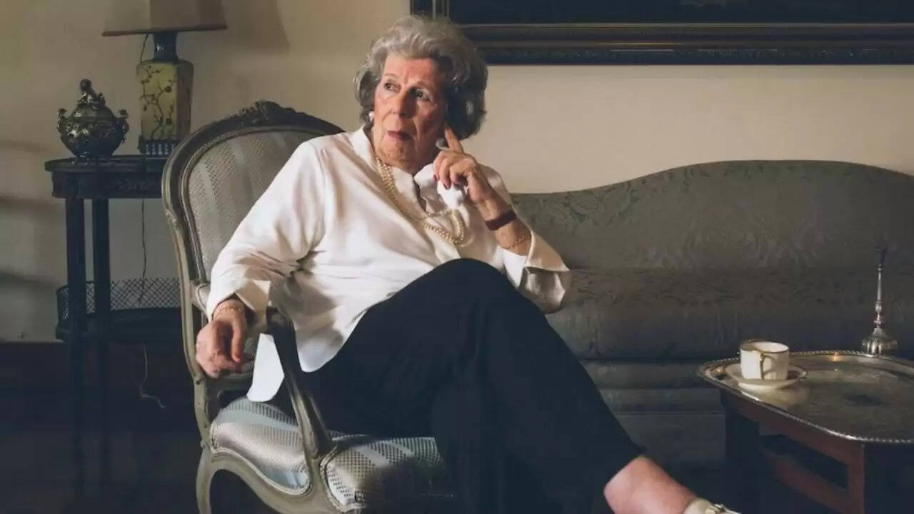 भारतीय महिलाओं की प्रेरणा: सिमोन टाटा का निधन और उनका योगदान