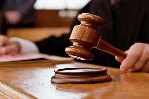तेलंगाना हाईकोर्ट में जज का अनोखा मामला: तबादले के बावजूद पुरानी अदालत में सुनवाई जारी