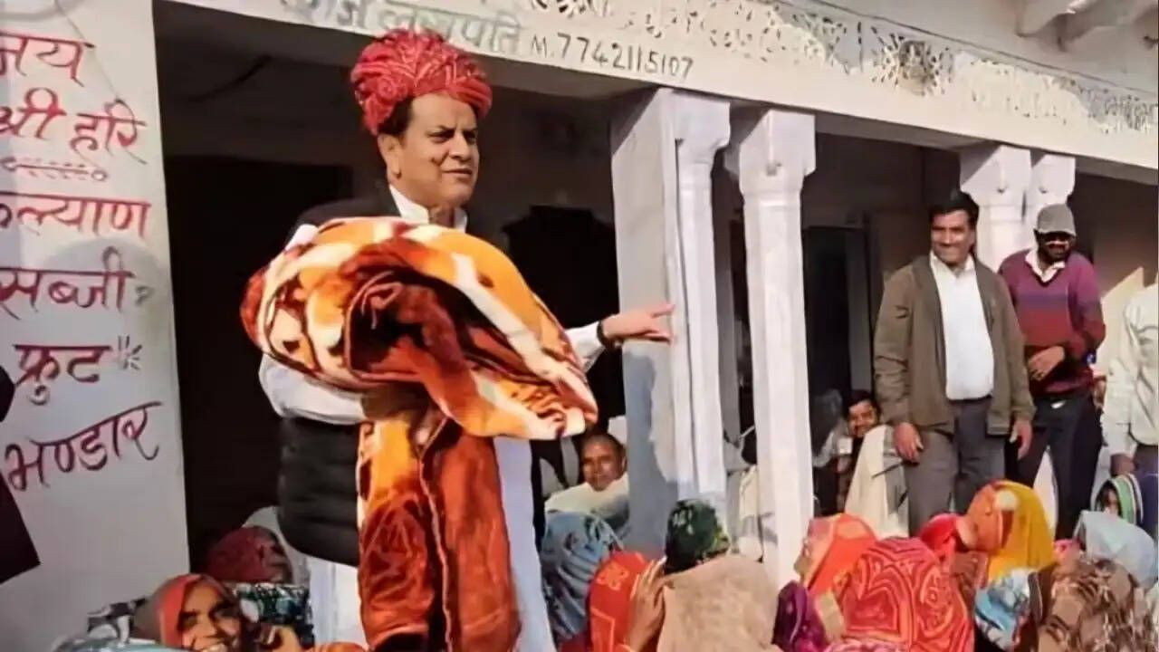राजस्थान में भाजपा नेता का कंबल वितरण विवाद: मुस्लिम महिलाओं को किया गया अपमानित