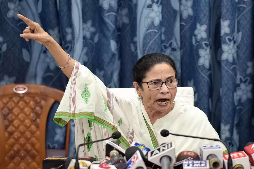 ममता बनर्जी ने मोदी के हमलों का दिया करारा जवाब