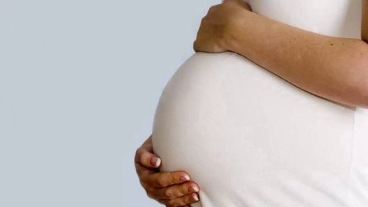 पटना में साइबर अपराध का खुलासा: युवाओं को गर्भवती करने का झांसा