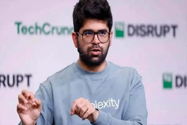 Perplexity CEO की चेतावनी: iPhone यूजर्स के लिए फर्जी ऐप का खतरा