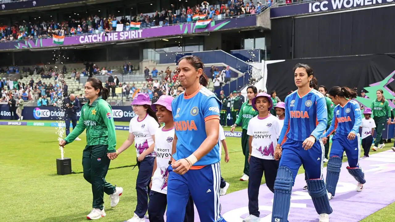 महिला T20 वर्ल्ड कप 2026: पाकिस्तान को मिली हार के साथ ICC ने लगाया जुर्माना