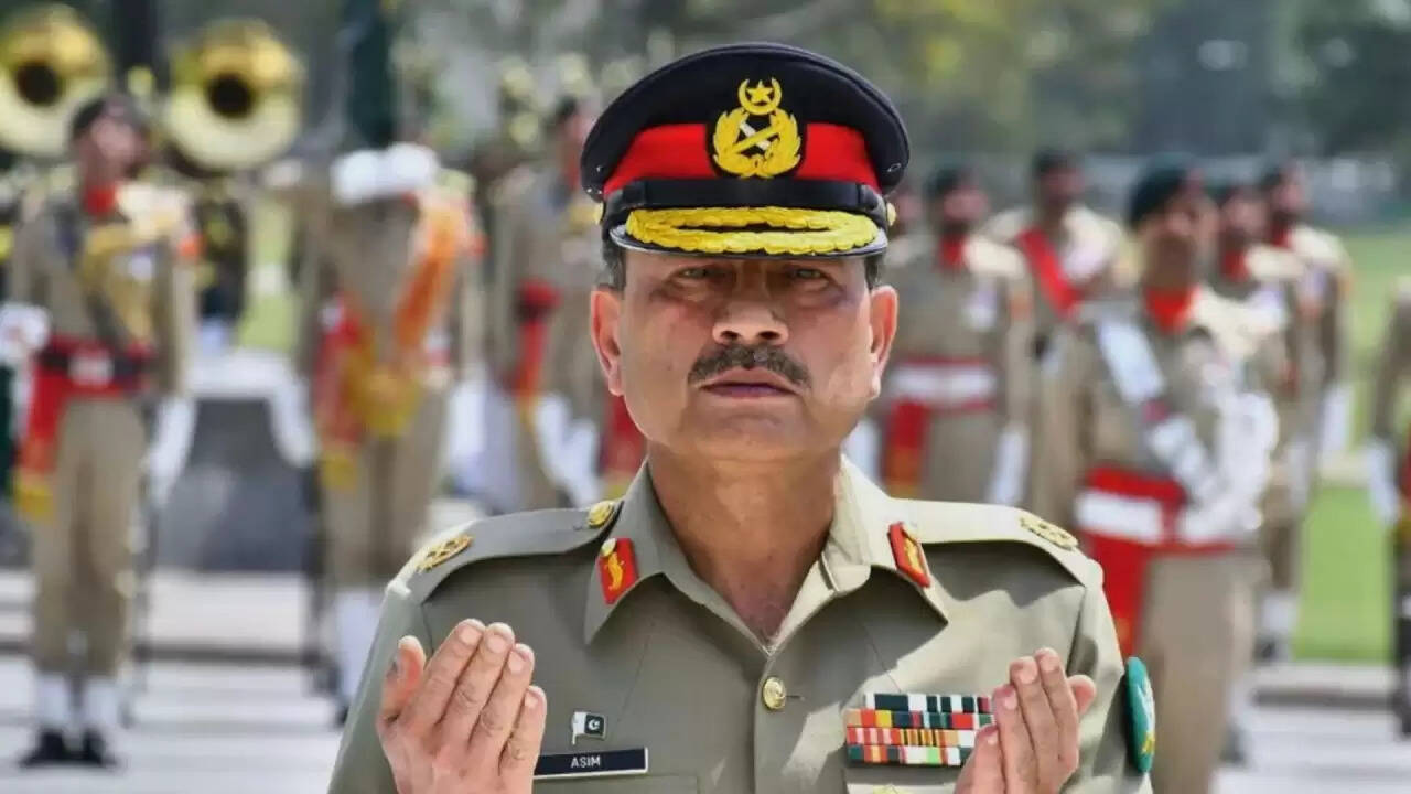 पाकिस्तान में नया सैन्य पद: सीनेट ने 27वें संवैधानिक संशोधन को दी मंजूरी