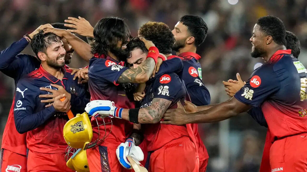 RCB ने लगातार दूसरी बार IPL खिताब जीतकर आलोचकों को किया चुप
