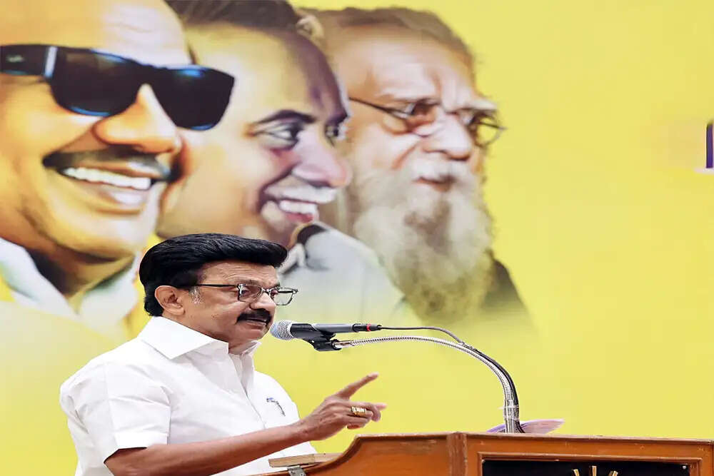 तमिलनाडु विधानसभा चुनाव: आरोप-प्रत्यारोप के बीच तमिल अस्मिता का मुद्दा