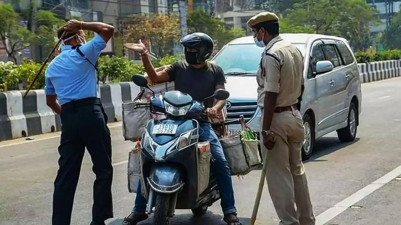 कर्नाटक में ट्रैफिक चालानों पर 50% छूट की घोषणा