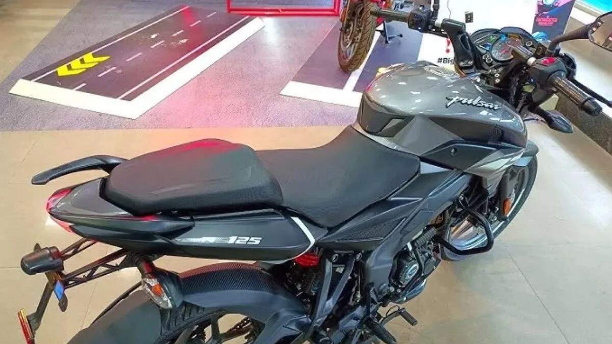Bajaj Pulsar NS125: नई स्पोर्टी बाइक का धमाकेदार लॉन्च