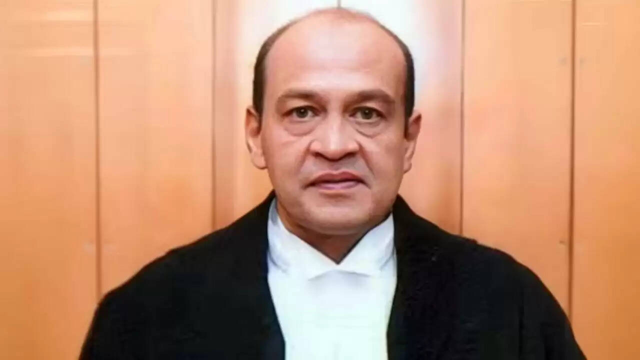 क्या है जस्टिस यशवंत वर्मा के खिलाफ महाभियोग प्रस्ताव का मामला?