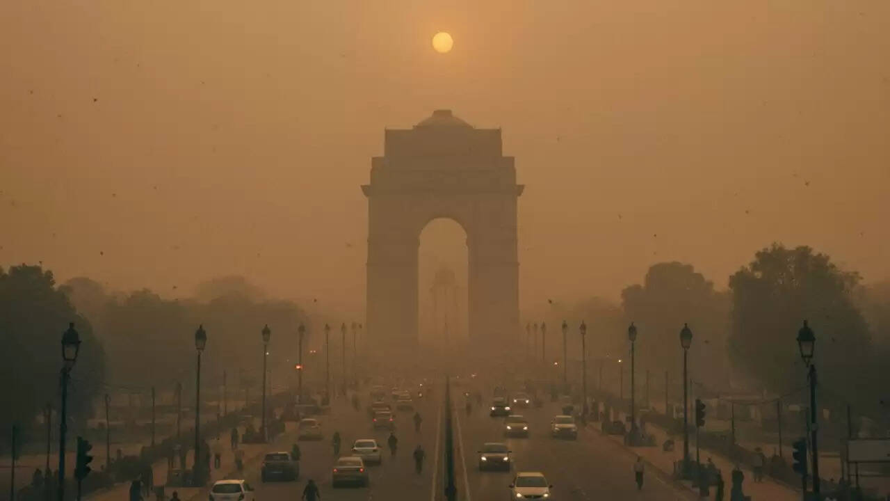 दिल्ली में वायु प्रदूषण की गंभीर स्थिति पर अमिताभ कांत की चेतावनी