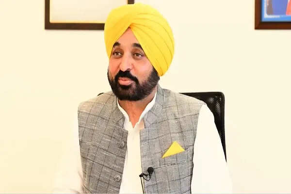 पंजाब के मुख्यमंत्री भगवंत मान को अस्पताल से मिली छुट्टी