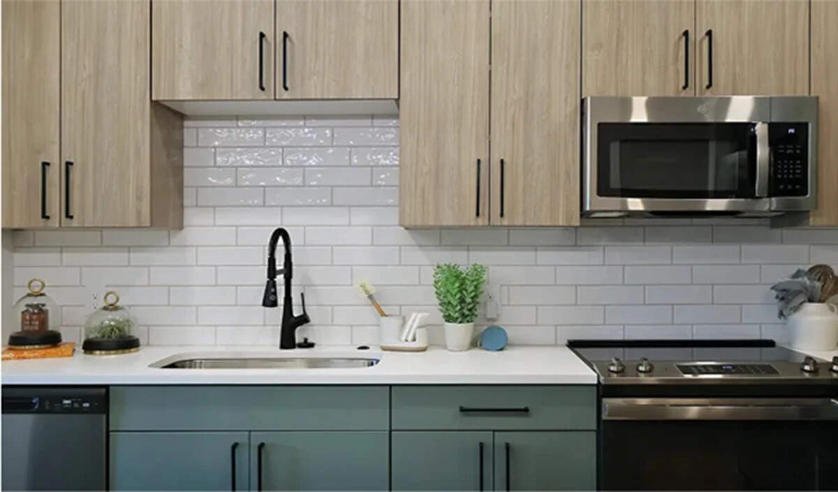 चिमनी की सफाई का आसान तरीका: बिना मेहनत के पाएं चमकदार परिणाम