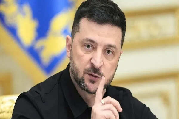 यूक्रेन के राष्ट्रपति को ट्रंप का अल्टीमेटम: शांति समझौते पर हस्ताक्षर करें या जेल जाएं