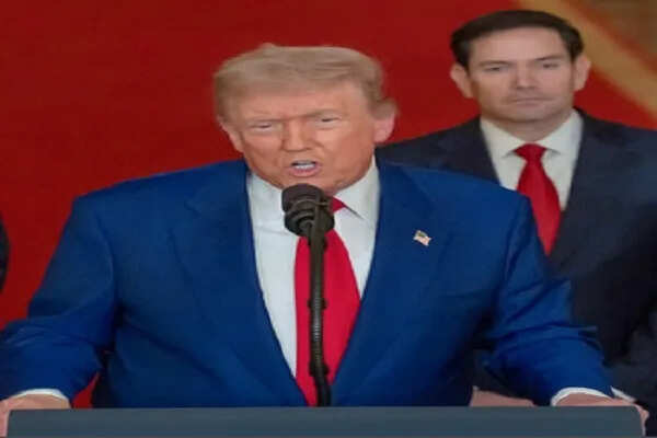 ट्रंप का दावा: भारत-पाक संघर्ष में शांति उनकी चेतावनी का परिणाम