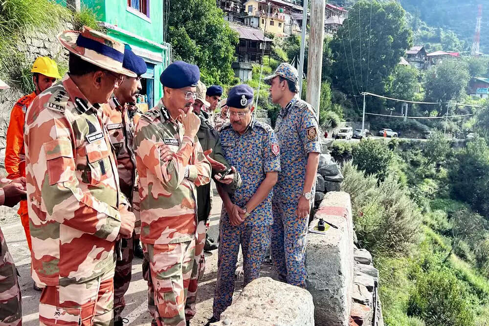 उत्तराखंड में बादल फटने से आई तबाही, राहत कार्य जारी