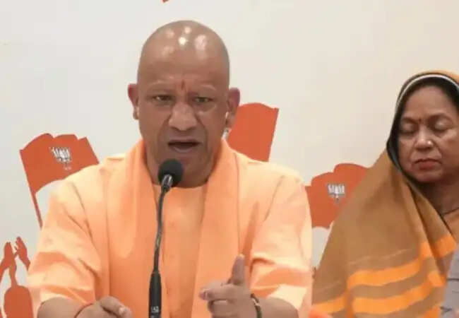 योगी आदित्यनाथ का विपक्ष पर तीखा हमला, नारी शक्ति वंदन अधिनियम पर उठाए सवाल