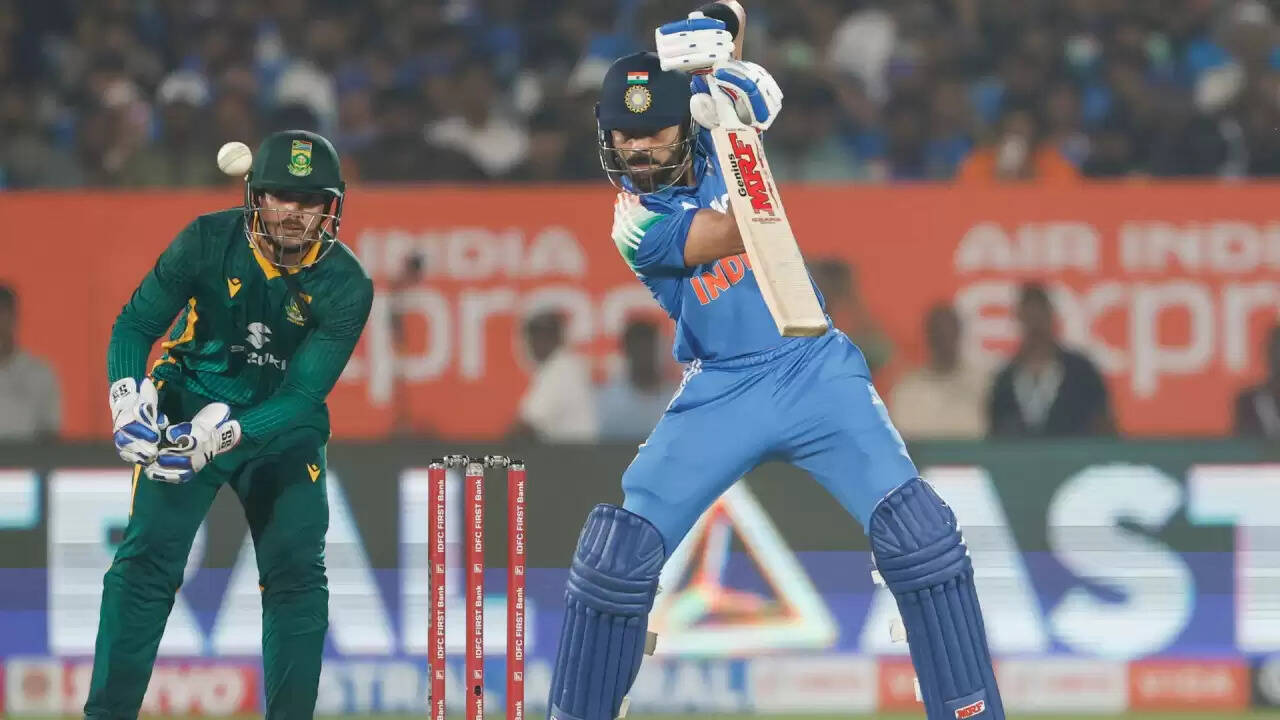 विराट कोहली ने वनडे सीरीज में शानदार प्रदर्शन से जीता प्लेयर ऑफ द सीरीज का खिताब