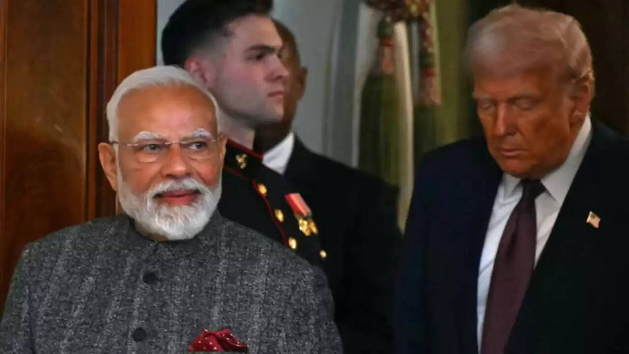 भारत-अमेरिका व्यापार में नया विवाद: ट्रंप का 25% टैरिफ और भारत की संयमित प्रतिक्रिया