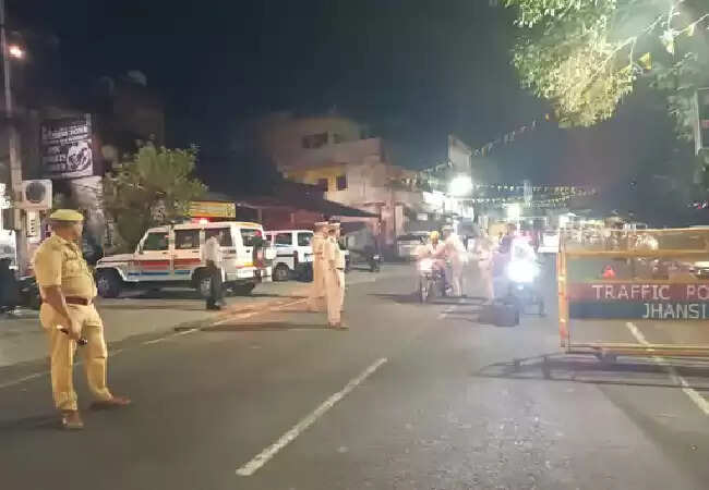 गणेश चतुर्थी 2025 के लिए बबीना में पुलिस की विशेष चेकिंग अभियान