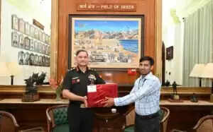 भारतीय सेना ने समर्पित कर्मचारियों को सम्मानित किया