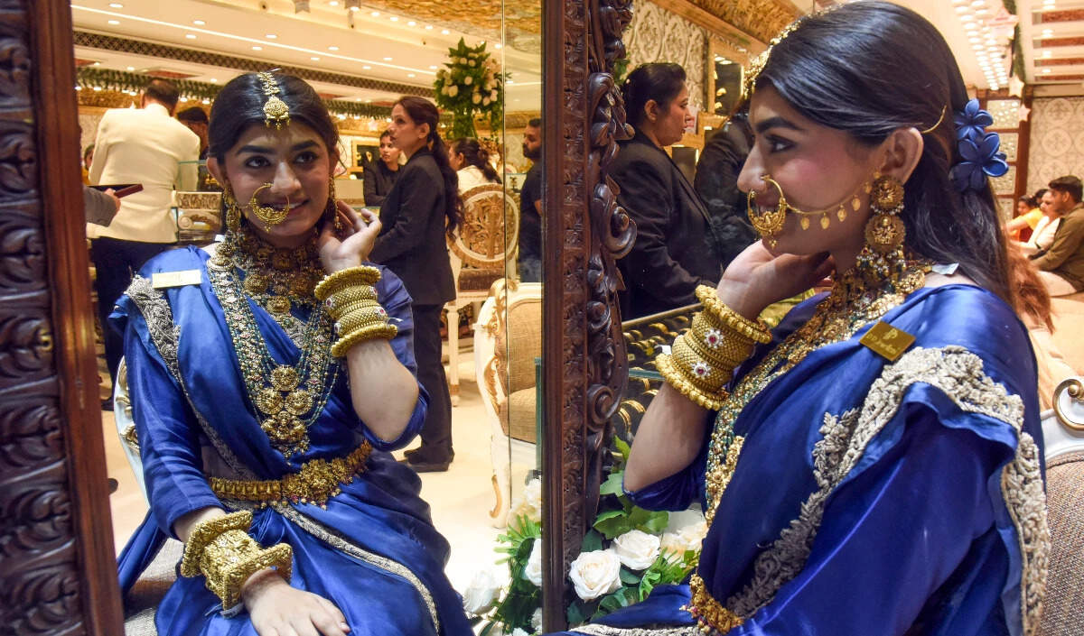 वेनेजुएला संकट का वैश्विक बाजार पर सीमित प्रभाव: विशेषज्ञों की राय