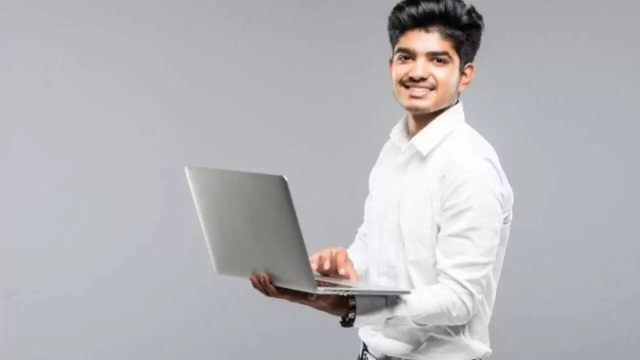 मध्य प्रदेश पुलिस में सब-इंस्पेक्टर और सूबेदार के लिए आवेदन आमंत्रित