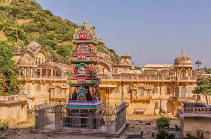 मां बगलामुखी धाम: चमत्कारिक उपचार का अद्भुत स्थल