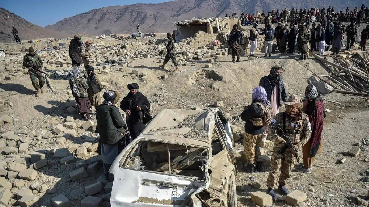 पाकिस्तान और अफगानिस्तान के बीच बढ़ता तनाव: क्या है डूरंड लाइन का विवाद?