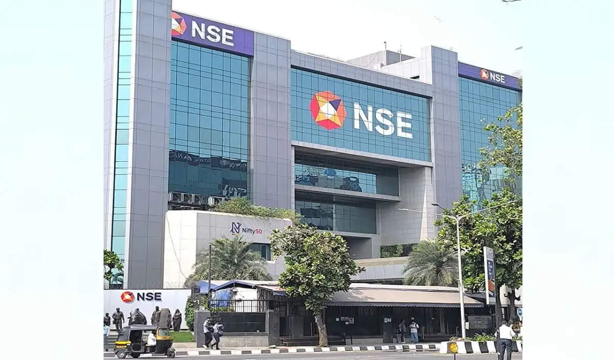 भारतीय शेयर बाजार में बड़ी तेजी, निफ्टी और सेंसेक्स में चार प्रतिशत की वृद्धि