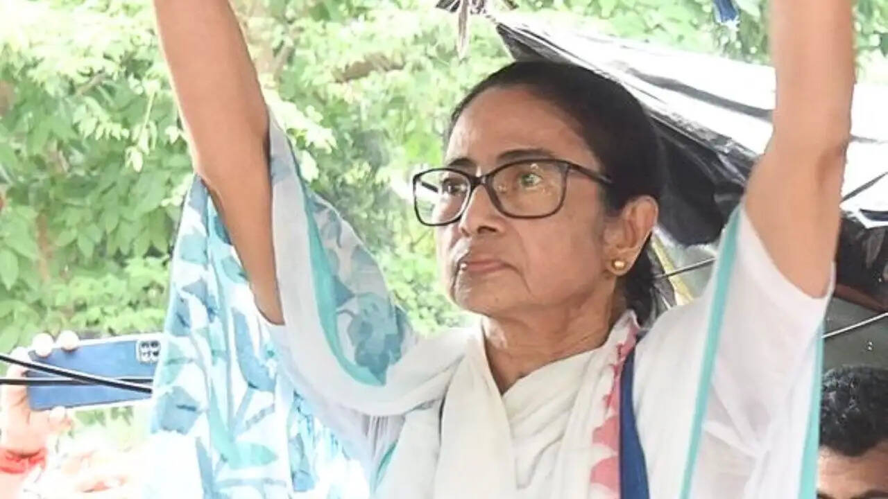 ममता बनर्जी ने भवानीपुर चुनाव परिणाम को हाईकोर्ट में चुनौती दी, जानें क्या है मामला