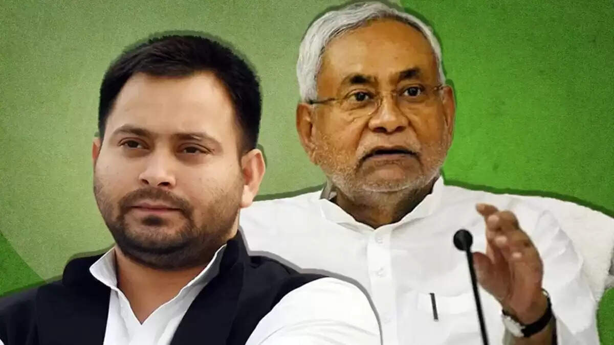 राजद में कुशवाहा नेताओं की शामिली, तेजस्वी ने सरकार पर उठाए सवाल