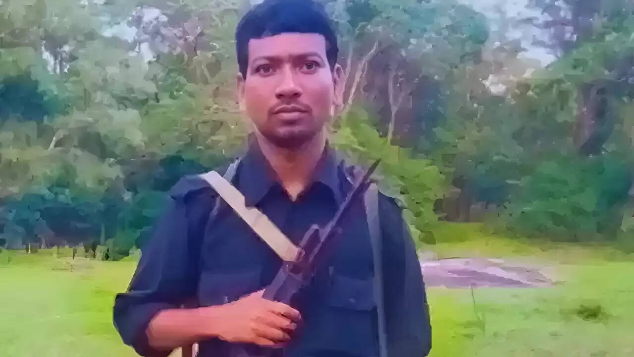 आंध्र प्रदेश पुलिस ने माओवादी कमांडर माडवी हिडमा को मुठभेड़ में ढेर किया