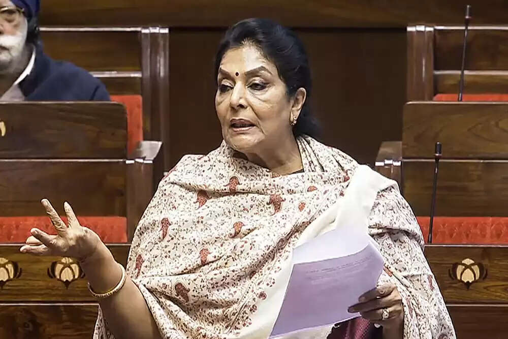 बजट सत्र में विवादों की शुरुआत, विपक्षी सांसदों पर कार्रवाई की तैयारी