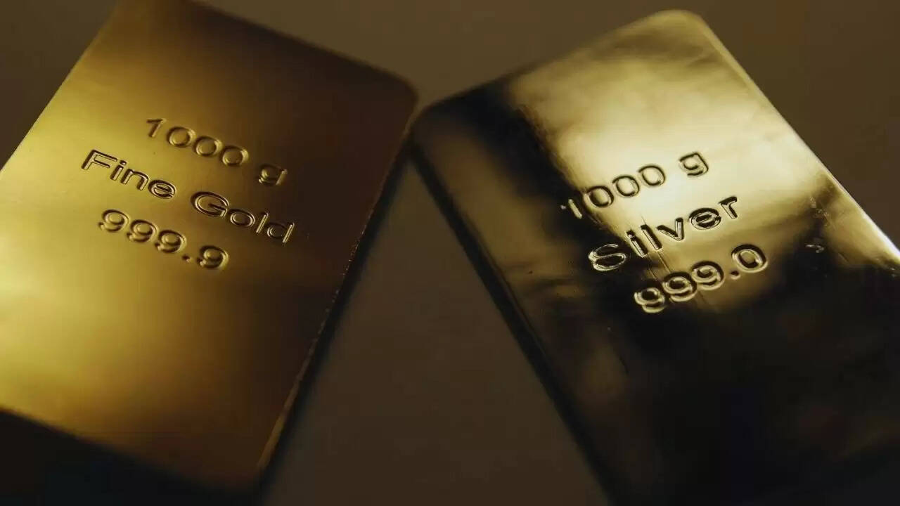 क्या चांदी की कीमतें 3 लाख रुपए के पार जाएंगी? जानें विशेषज्ञों की राय
